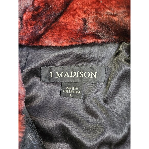 1 Madison Women's Faux Fur Coat Size Large Red Jacket - Picture 3 of 12